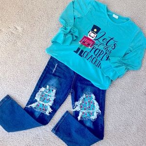 Adorable Nutcracker jeans and shirt. Kids size 3XL (8)